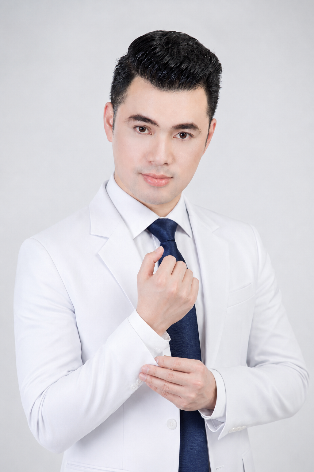 นพ.สืบพงษ์ เอ่งฉ้วน หมอเบียร์ แพทย์เฉพาะทางศัลยศาสตร์ยูโรวิทยา Eternity Clinic